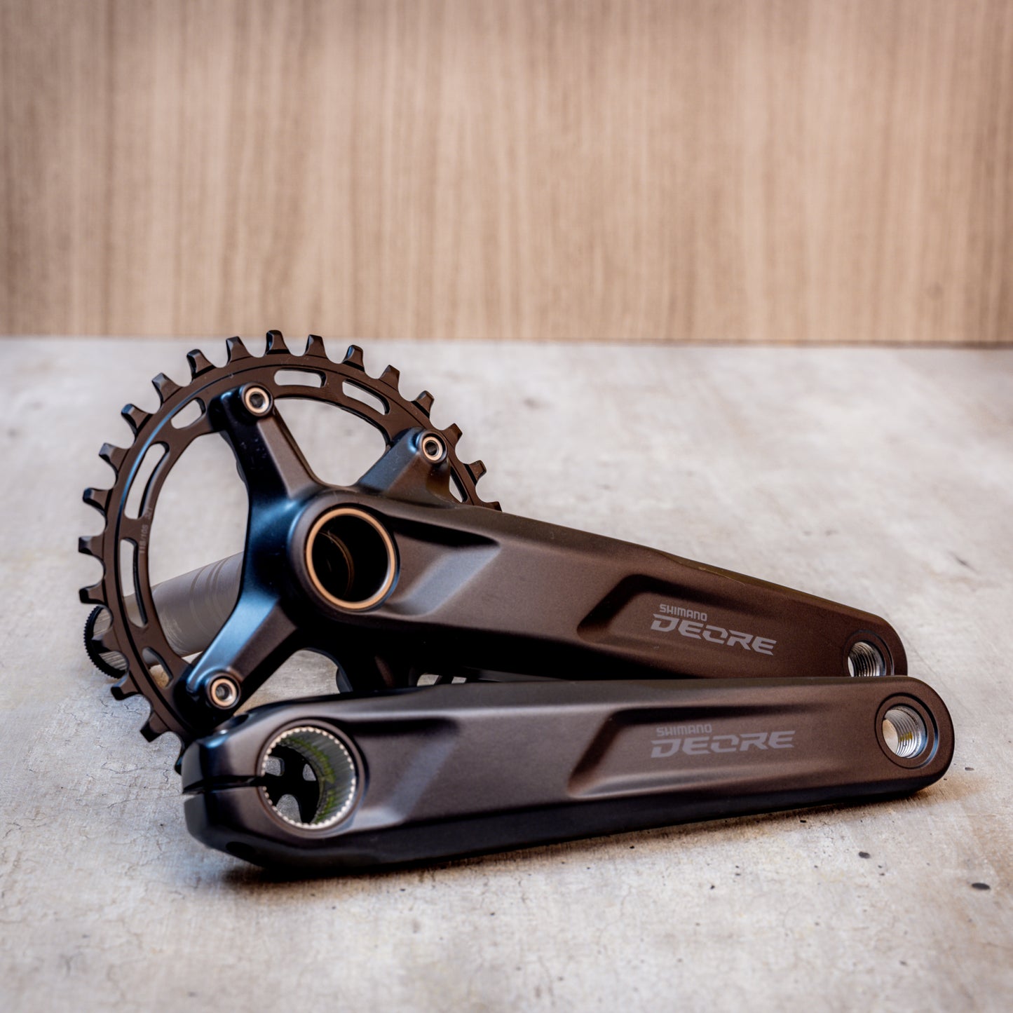 Bielas Shimano Deore 10/11v + Corona 32T + Motor Shimano