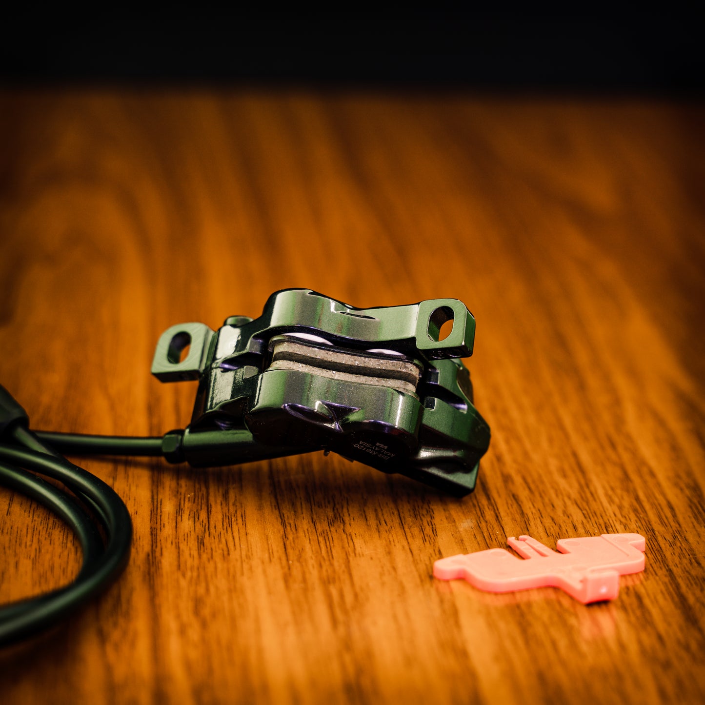 Set de Frenos Shimano Deore 4 Pistones M6120 + Discos Shimano